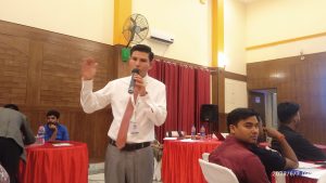 यूएसएआईडिका विज्ञ डा. सन्तोष दुलाल